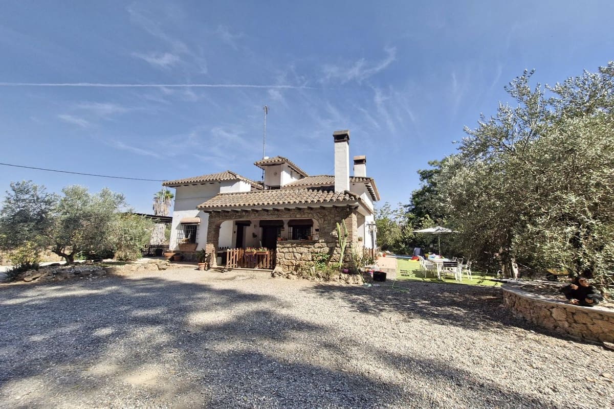 4 camera da letto Finca/Casa di Campagna in vendita in Coin con garage - 440.000 € (Rif: 9182024)