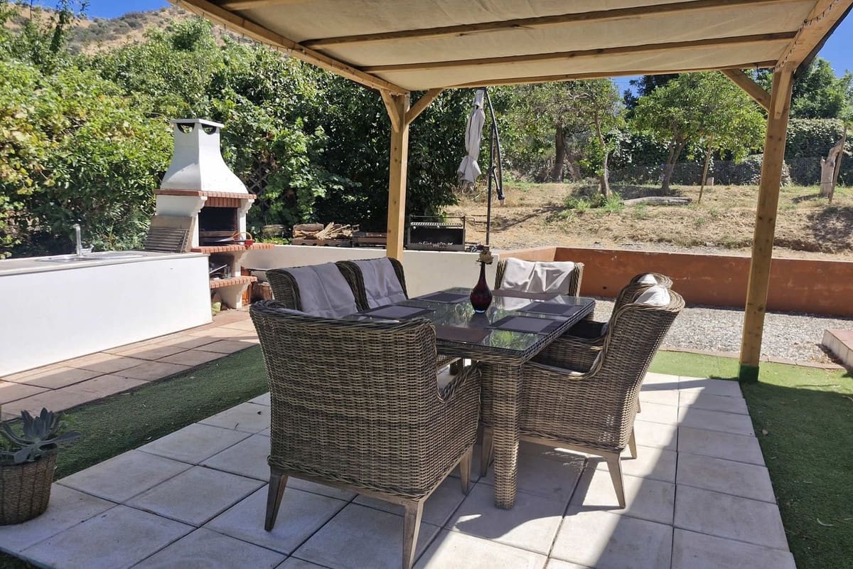 3 soveværelse Finca/Landehus til salg i Coin med swimmingpool garage - € 448.000 (Ref: 9193345)