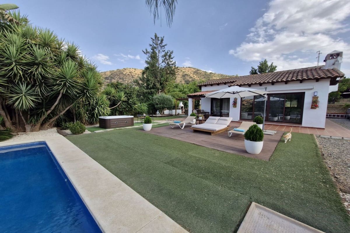 Finca/Casa Rural de 3 habitaciones en Coín en venta con piscina garaje - 440.000 € (Ref: 9193345)