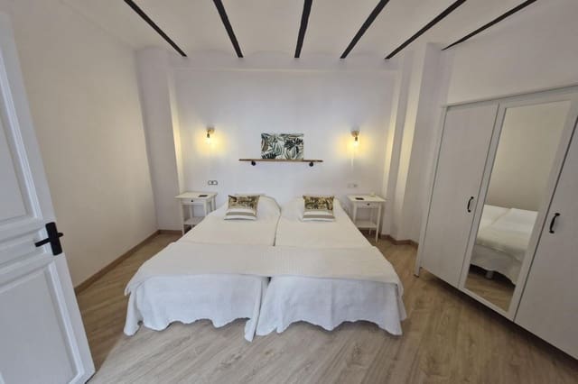 3 bedroom Townhouse for sale in Coín - € 269,000 (Ref: 9194844)