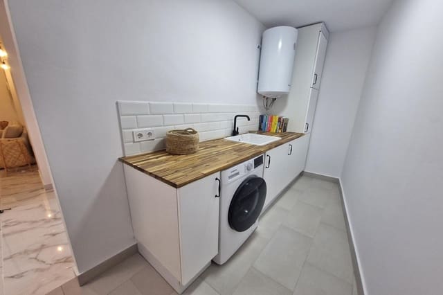 3 bedroom Townhouse for sale in Coín - € 269,000 (Ref: 9194844)