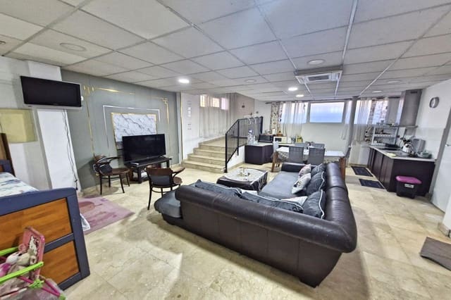 1 sovrum Lägenhet till salu i Coín - 120 000 € (Ref: 9249405)