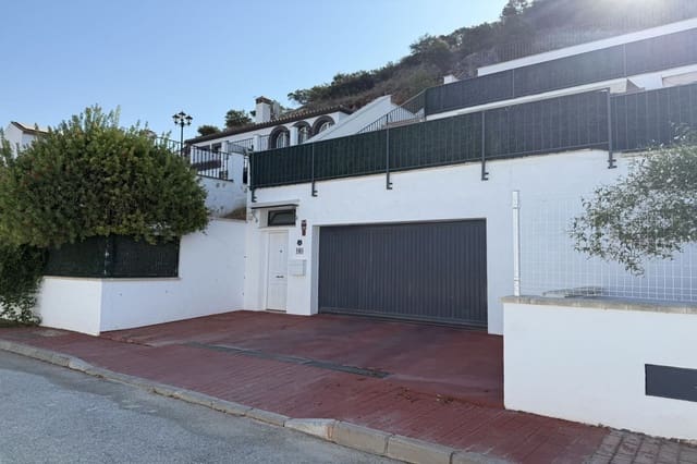 Chalet de 3 habitaciones en Coín en venta con piscina garaje - 475.000 € (Ref: 9450451)