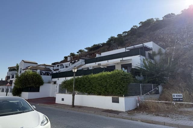 Chalet de 3 habitaciones en Coín en venta con piscina garaje - 475.000 € (Ref: 9450451)