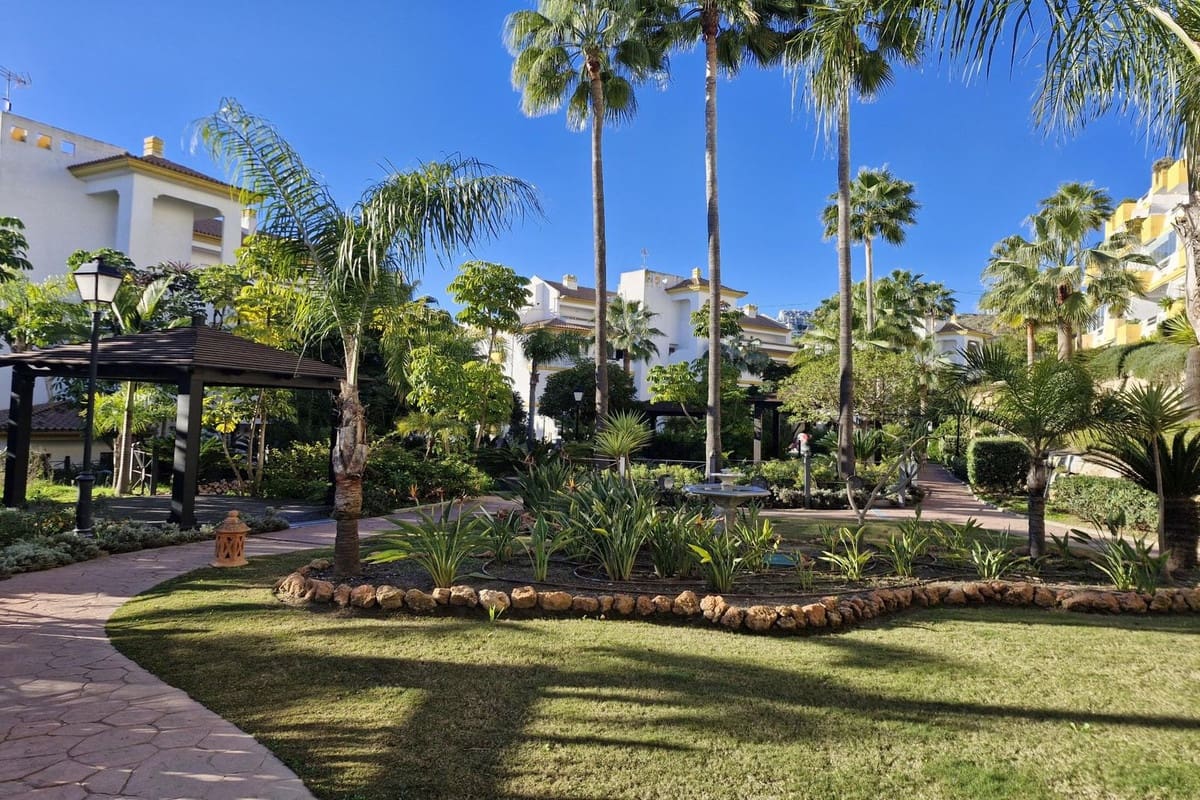 2 slaapkamer Appartement te koop in La Cala de Mijas met zwembad garage - € 275.000 (Ref: 9553091)