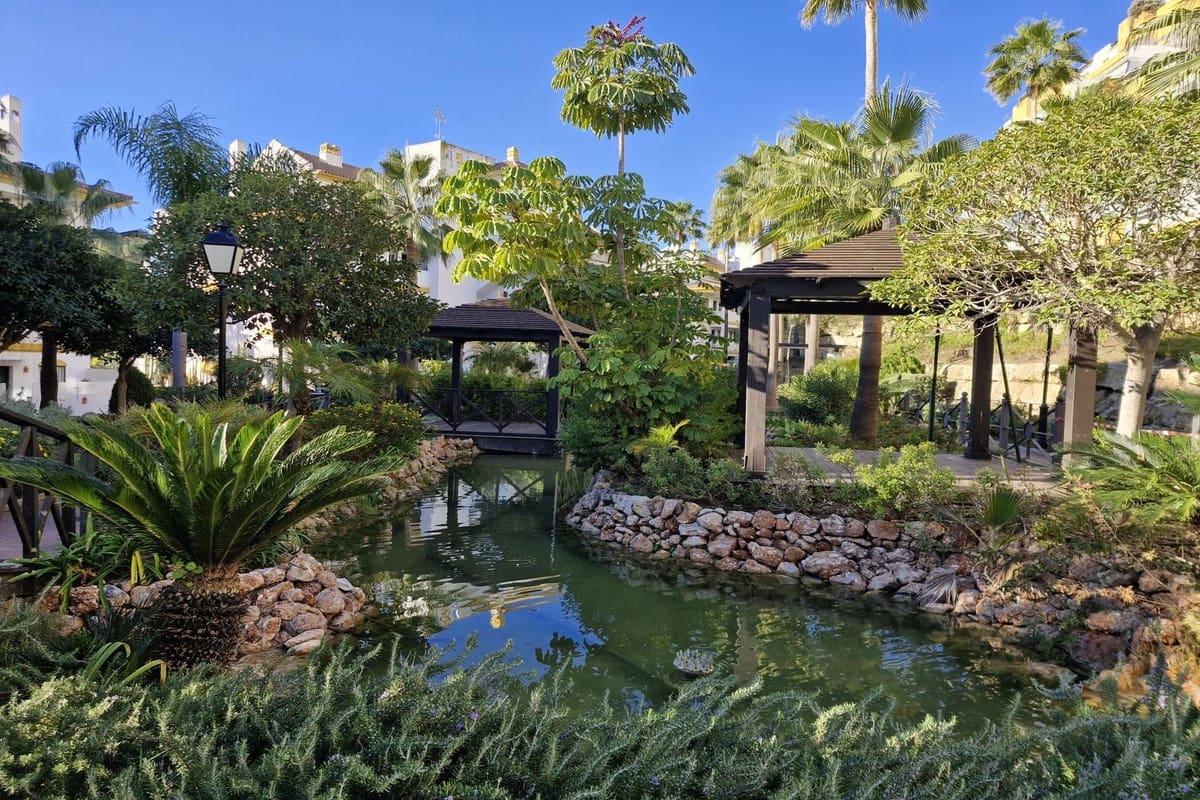 2 slaapkamer Appartement te koop in La Cala de Mijas met zwembad garage - € 275.000 (Ref: 9553091)