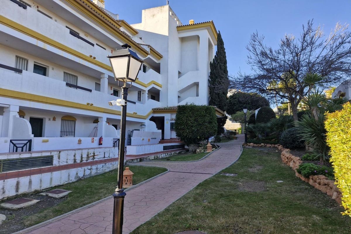 2 slaapkamer Appartement te koop in La Cala de Mijas met zwembad garage - € 275.000 (Ref: 9553091)