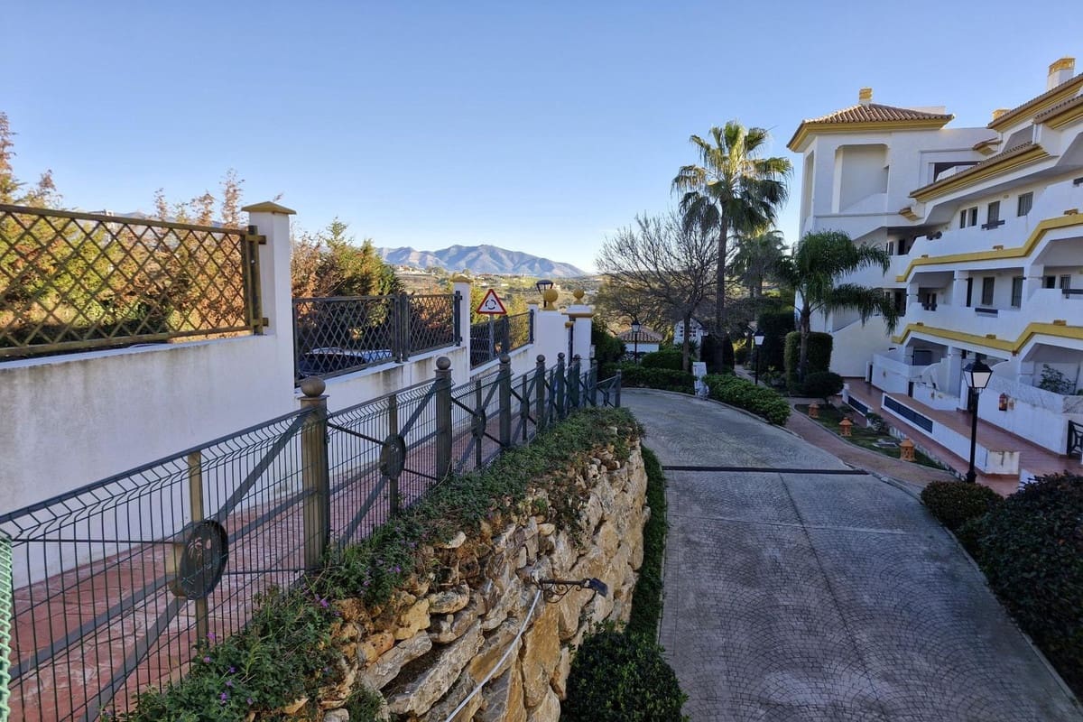 2 slaapkamer Appartement te koop in La Cala de Mijas met zwembad garage - € 275.000 (Ref: 9553091)