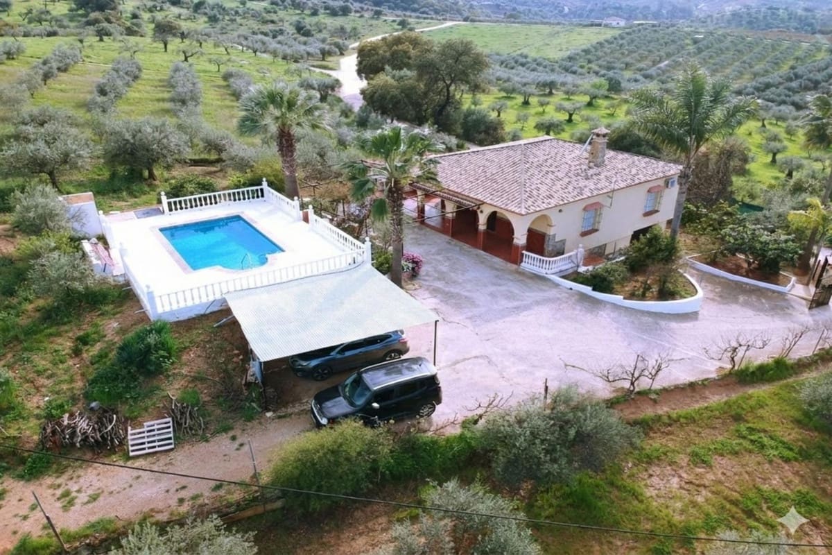 3 chambre Finca/Maison de Campagne à vendre à Coin avec piscine garage - 480 000 € (Ref: 9709210)