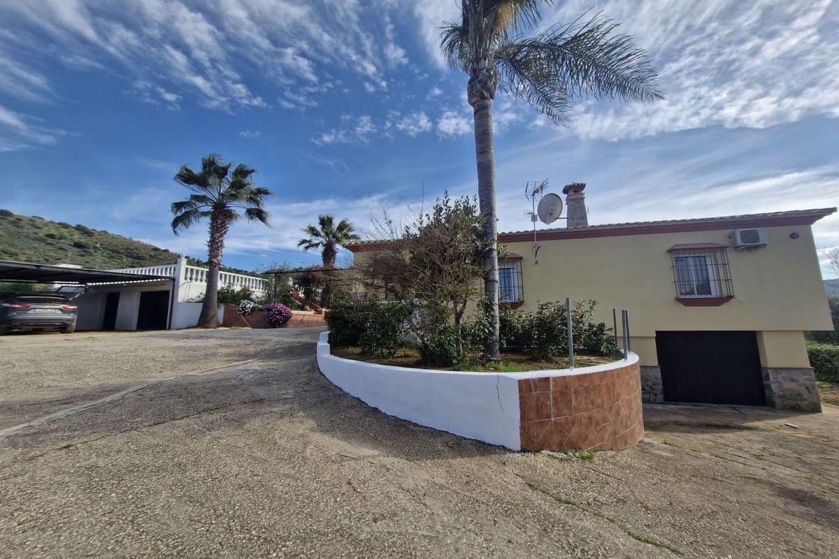 3 chambre Finca/Maison de Campagne à vendre à Coin avec piscine garage - 480 000 € (Ref: 9709210)