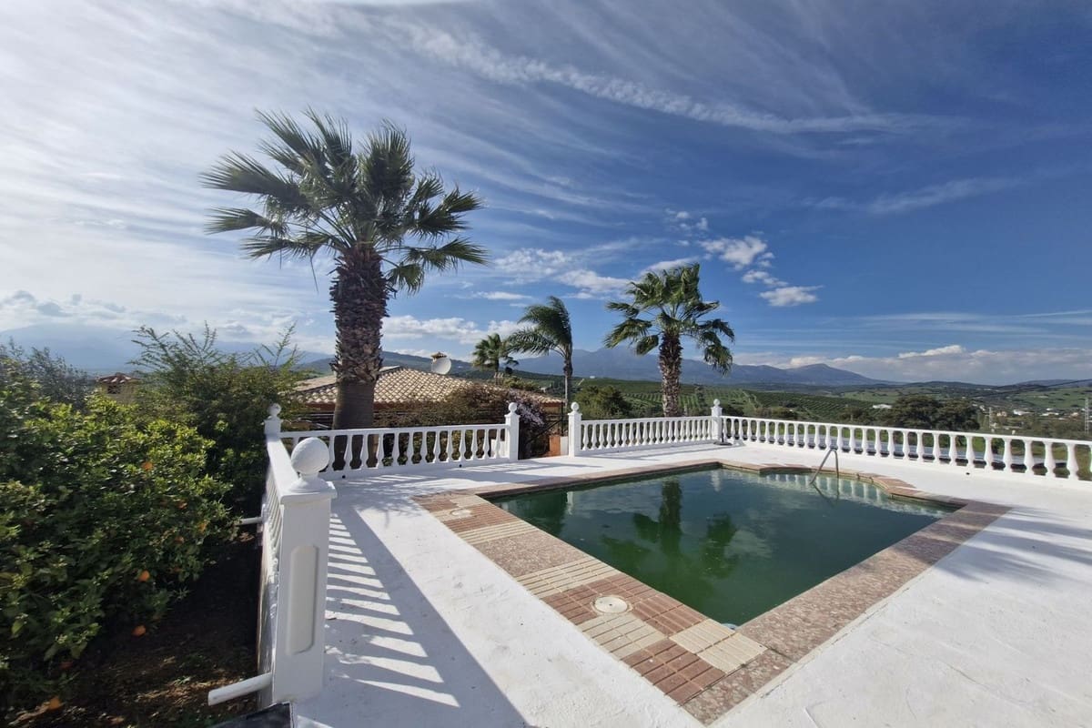 3 chambre Finca/Maison de Campagne à vendre à Coin avec piscine garage - 480 000 € (Ref: 9709210)