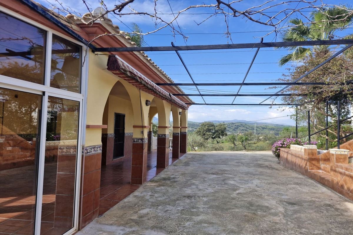 3 chambre Finca/Maison de Campagne à vendre à Coin avec piscine garage - 480 000 € (Ref: 9709210)