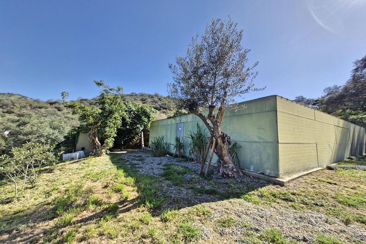 3 bedroom Commercial for sale in Coin with pool garage - € 795,000 (Ref: 9737337)