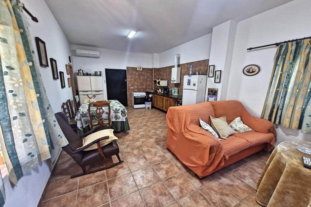 4 sovrum Finca/Hus på landet till salu i Campanillas med garage - 430 000 € (Ref: 9883776)