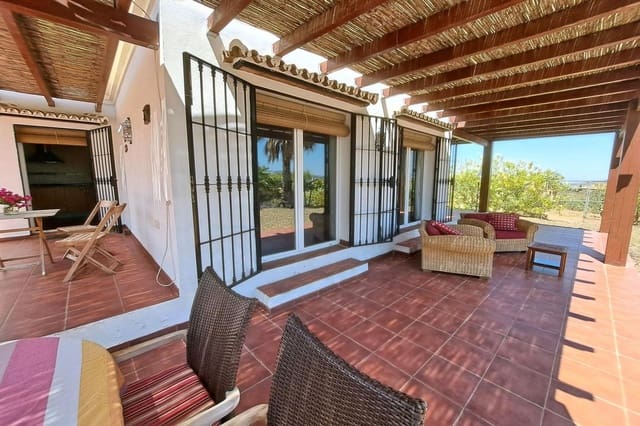 3 soveværelse Finca/Landehus til salg i Tolox med swimmingpool garage - € 349.000 (Ref: 9932227)