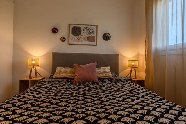 3 bedroom Apartment for sale in Estepona with pool garage - € 525,000 (Ref: 10004826)