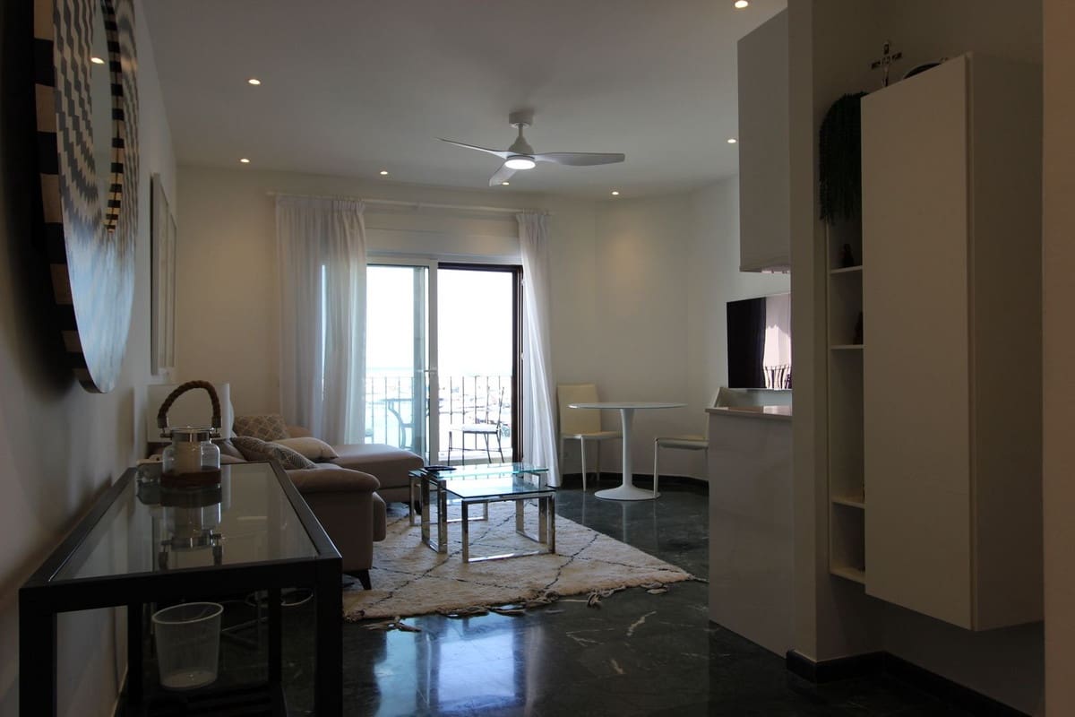 1 slaapkamer Penthouse te koop in Puerto Banus - € 300.000 (Ref: 10033102)