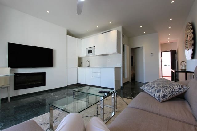 1 soverom Penthouse til salgs i Puerto Banus, Marbella - € 300 000 (Ref: 10033102)