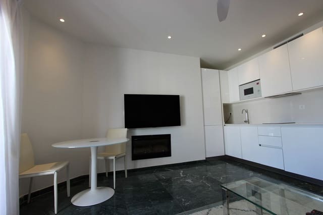 1 soverom Penthouse til salgs i Puerto Banus, Marbella - € 300 000 (Ref: 10033102)