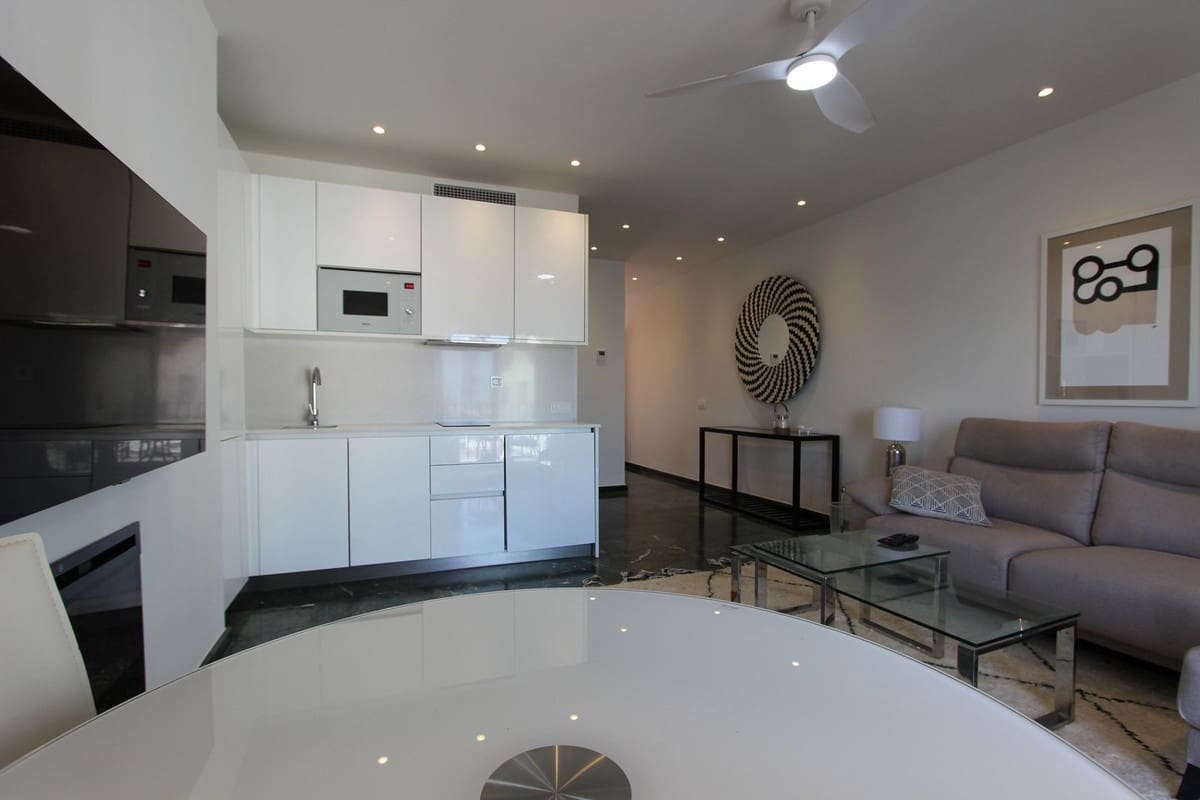 1 slaapkamer Penthouse te koop in Puerto Banus - € 300.000 (Ref: 10033102)