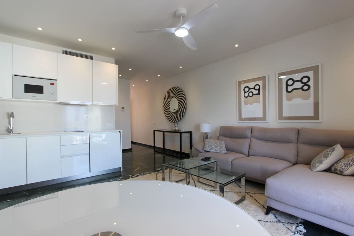 1 slaapkamer Penthouse te koop in Puerto Banus - € 300.000 (Ref: 10033102)
