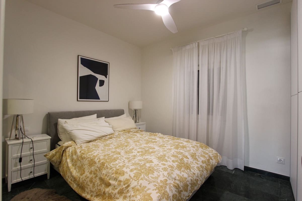 1 slaapkamer Penthouse te koop in Puerto Banus - € 300.000 (Ref: 10033102)