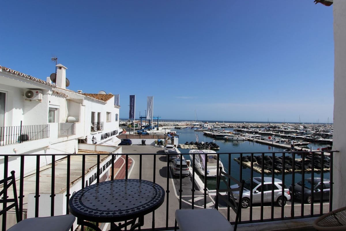 1 slaapkamer Penthouse te koop in Puerto Banus - € 300.000 (Ref: 10033102)