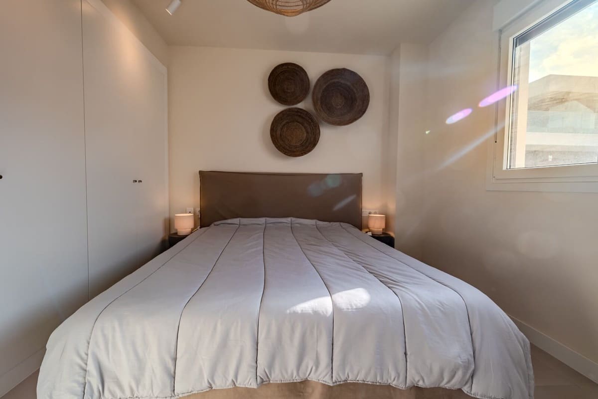 2 bedroom Penthouse for sale in Estepona with pool garage - € 460,000 (Ref: 10165710)