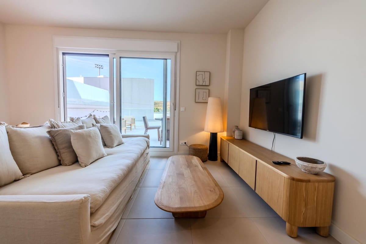 2 bedroom Penthouse for sale in Estepona with pool garage - € 460,000 (Ref: 10165710)
