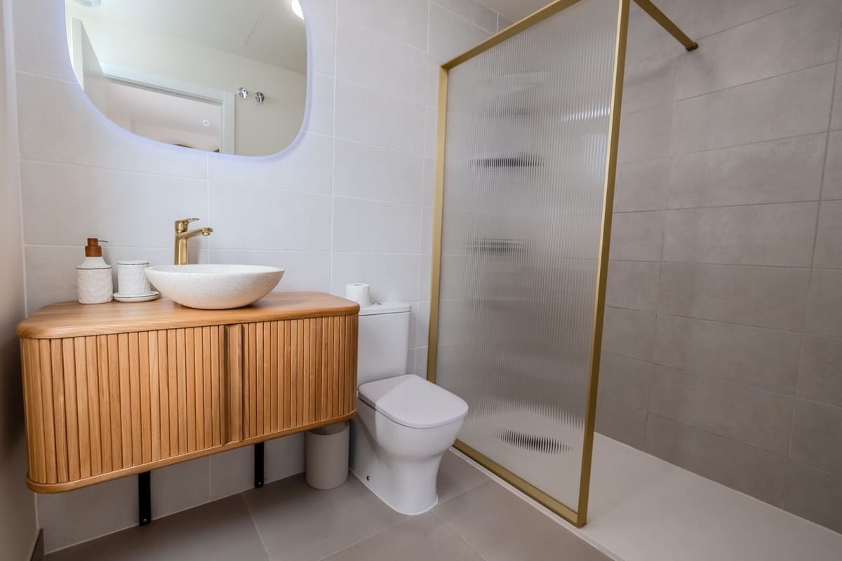 2 bedroom Penthouse for sale in Estepona with pool garage - € 460,000 (Ref: 10165710)