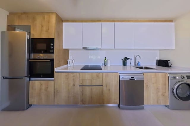 2 sypialnia Penthouse na sprzedaż w Estepona z basenem garażem - 460 000 € (Ref: 10165710)