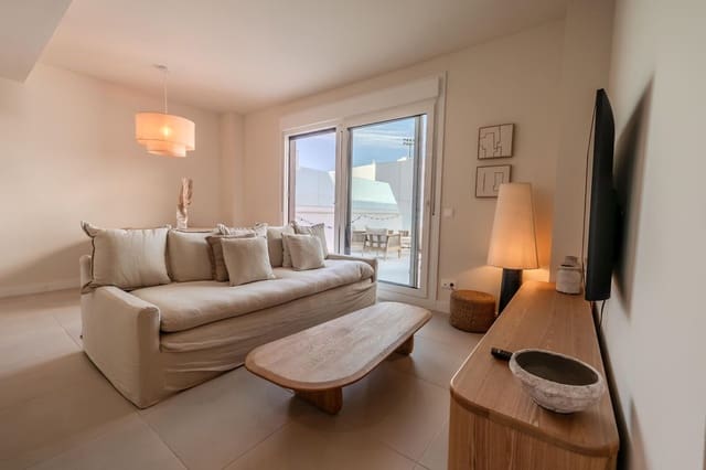 2 sypialnia Penthouse na sprzedaż w Estepona z basenem garażem - 460 000 € (Ref: 10165710)