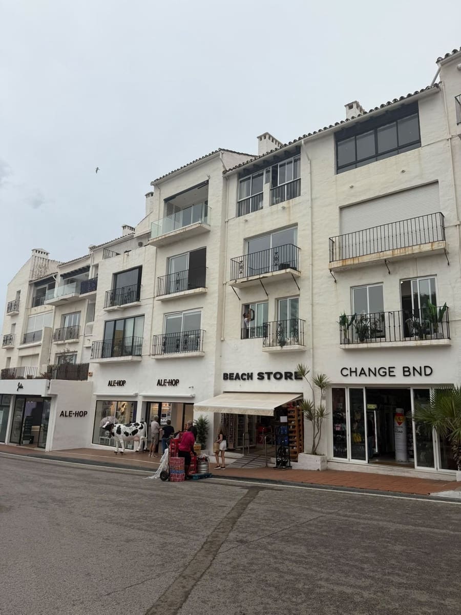 1 soveværelse Lejlighed til salg i Puerto Banus - € 656.000 (Ref: 10175957)