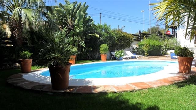 5 sypialnia Willa na sprzedaż w Nueva Andalucia, Marbella z basenem garażem - 1 890 000 € (Ref: 1448270)