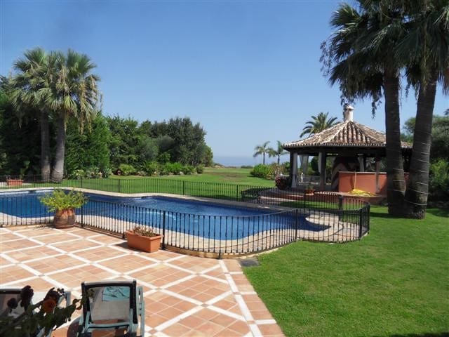 8 slaapkamer Villa te koop in La Quinta met zwembad garage - € 7.900.000 (Ref: 1500410)