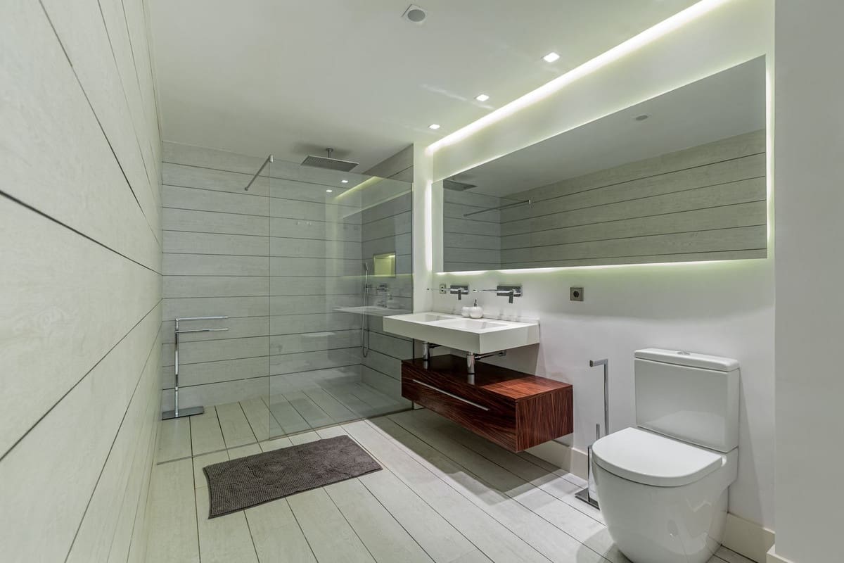 3 soveværelse Lejlighed til salg i Puerto Banus med swimmingpool garage - € 1.995.000 (Ref: 2463665)