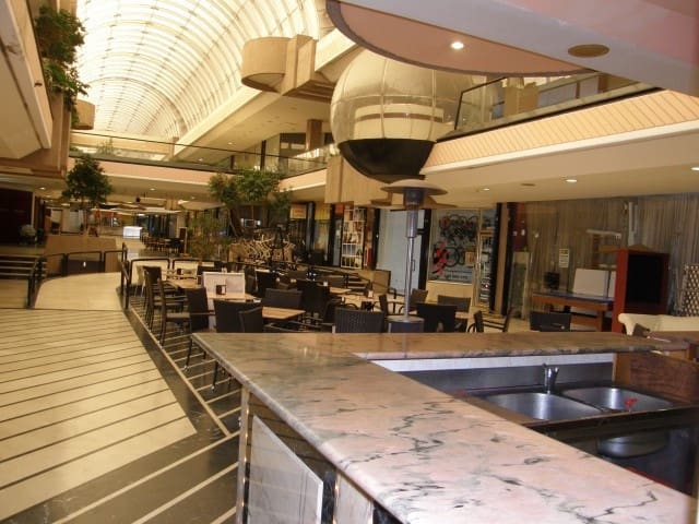 Bedrift til salgs i Puerto Banus, Marbella - € 380 000 (Ref: 2560883)