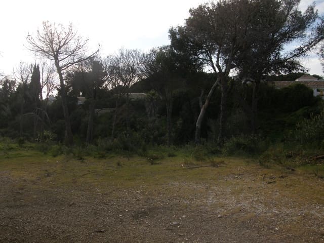 Tontti myytävänä paikassa Hacienda Las Chapas, Marbella - 1 150 000 € (Ref: 3714041)