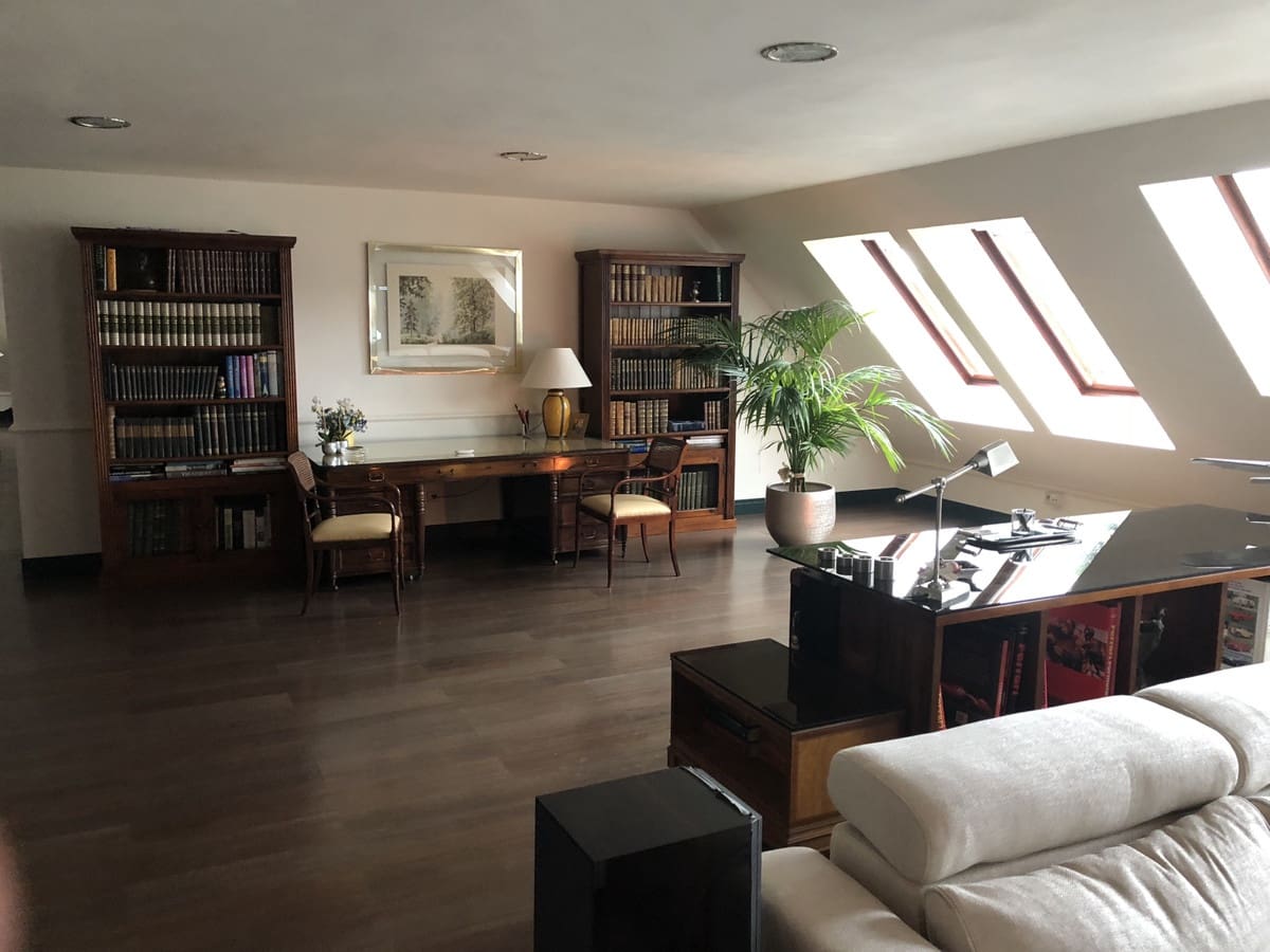 6 soveværelse Villa til salg i Rio Real med swimmingpool garage - € 3.500.000 (Ref: 6544792)