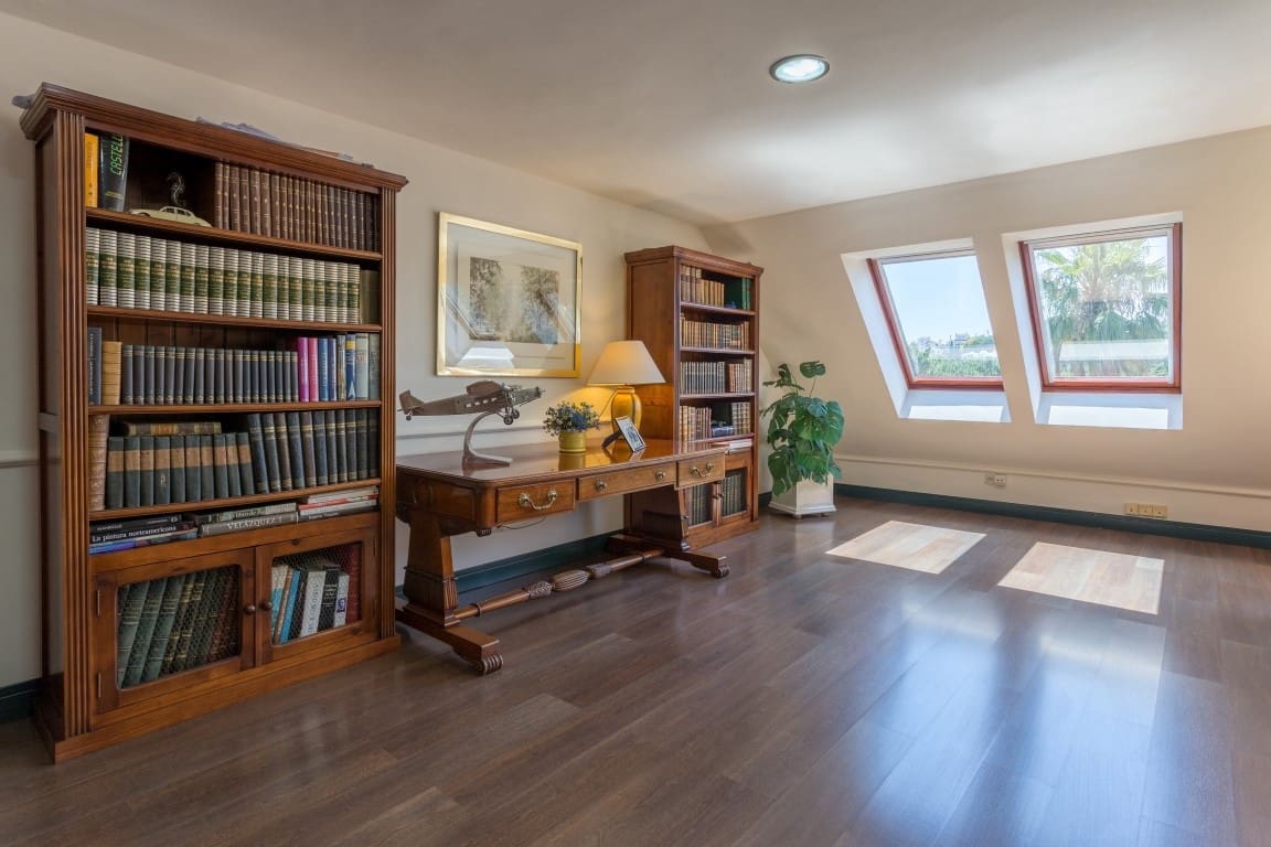 6 soveværelse Villa til salg i Rio Real med swimmingpool garage - € 3.500.000 (Ref: 6544792)