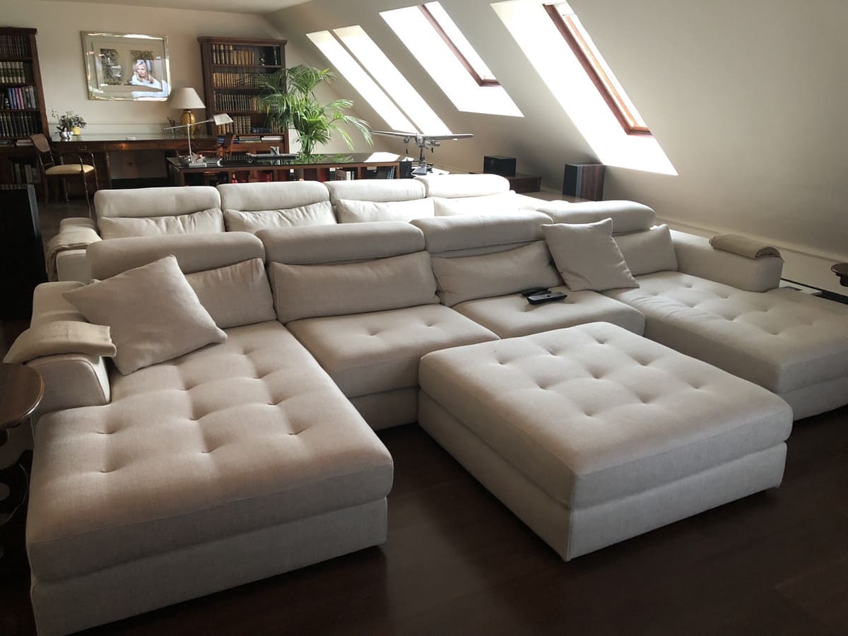 6 bedroom Villa for sale in Rio Real with pool garage - € 3,500,000 (Ref: 6544792)