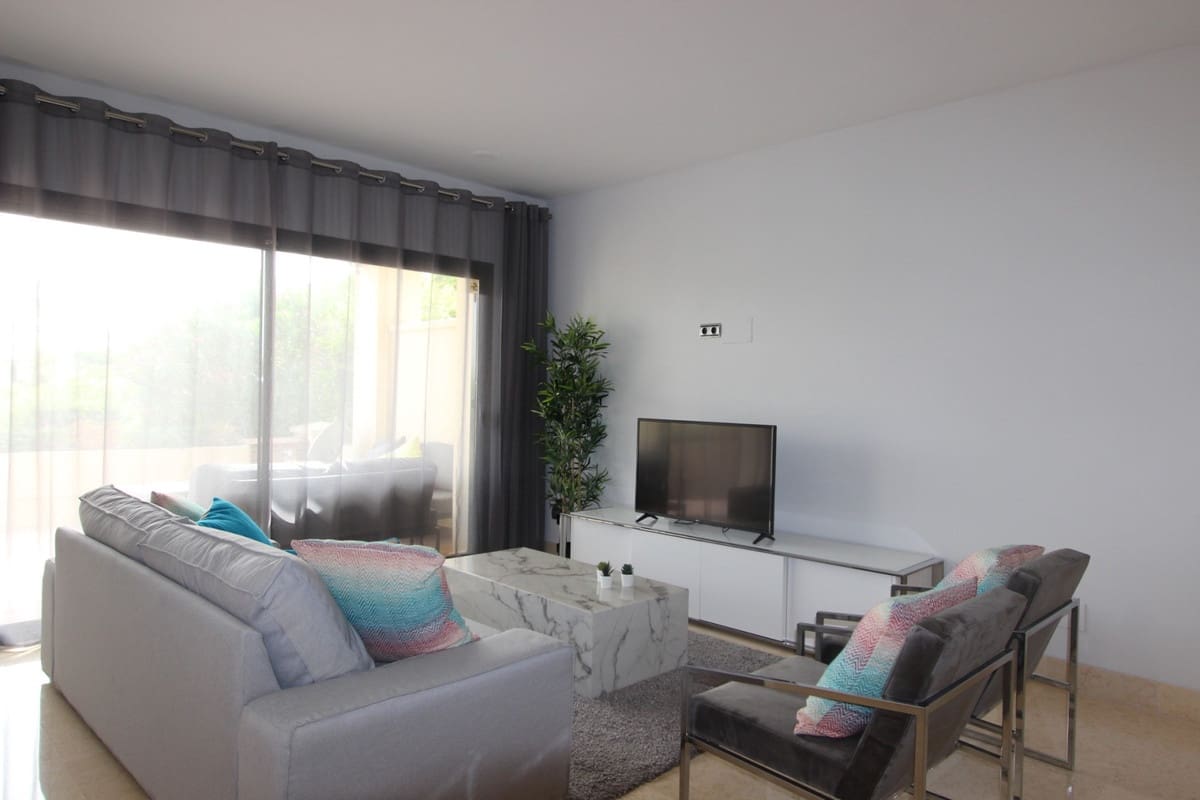 2 bedroom Apartment for sale in Benahavis with pool garage - € 575,000 (Ref: 6544810)