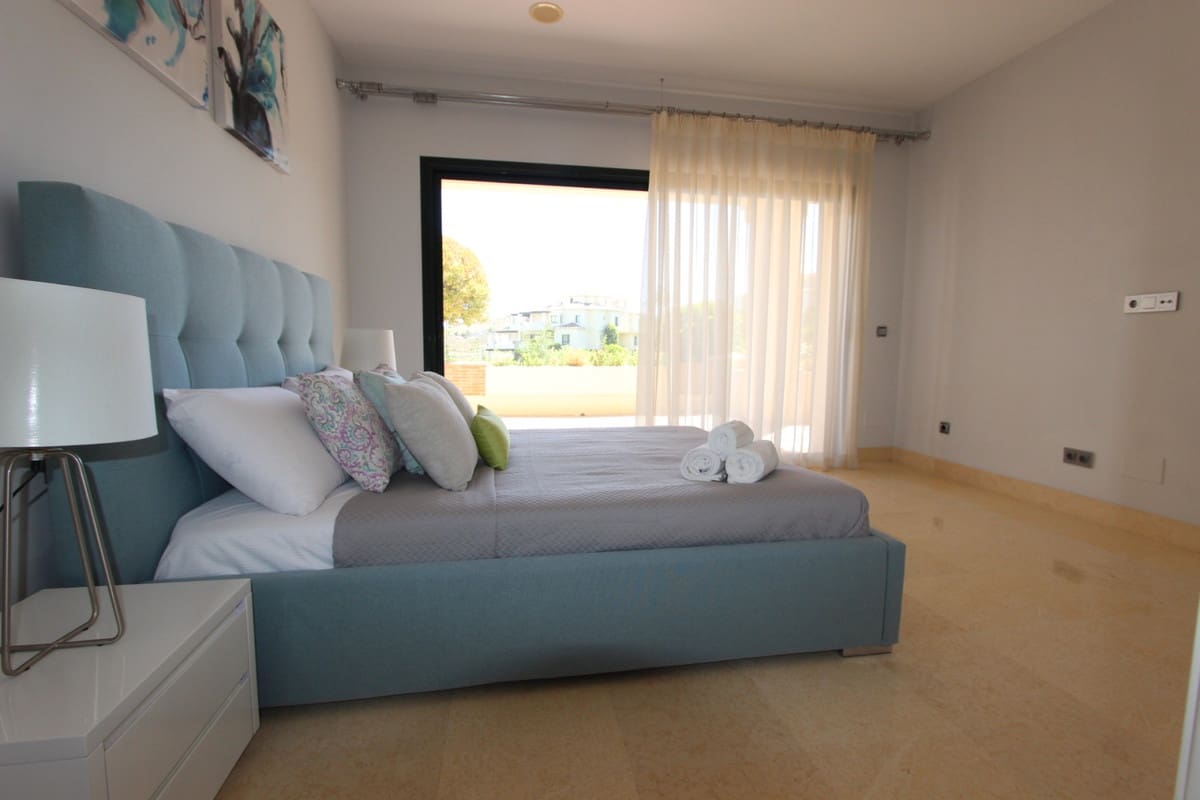2 bedroom Apartment for sale in Benahavis with pool garage - € 575,000 (Ref: 6544810)