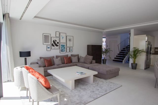 5 Zimmer Villa zu verkaufen in Puerto Banus, Marbella mit Pool Garage - 2.950.000 € (Ref: 7050404)