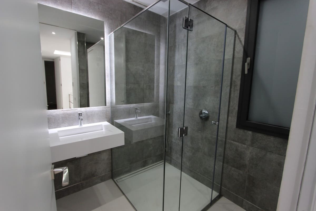 5 chambre Villa/Maison à vendre à Puerto Banus avec piscine garage - 2 950 000 € (Ref: 7050404)