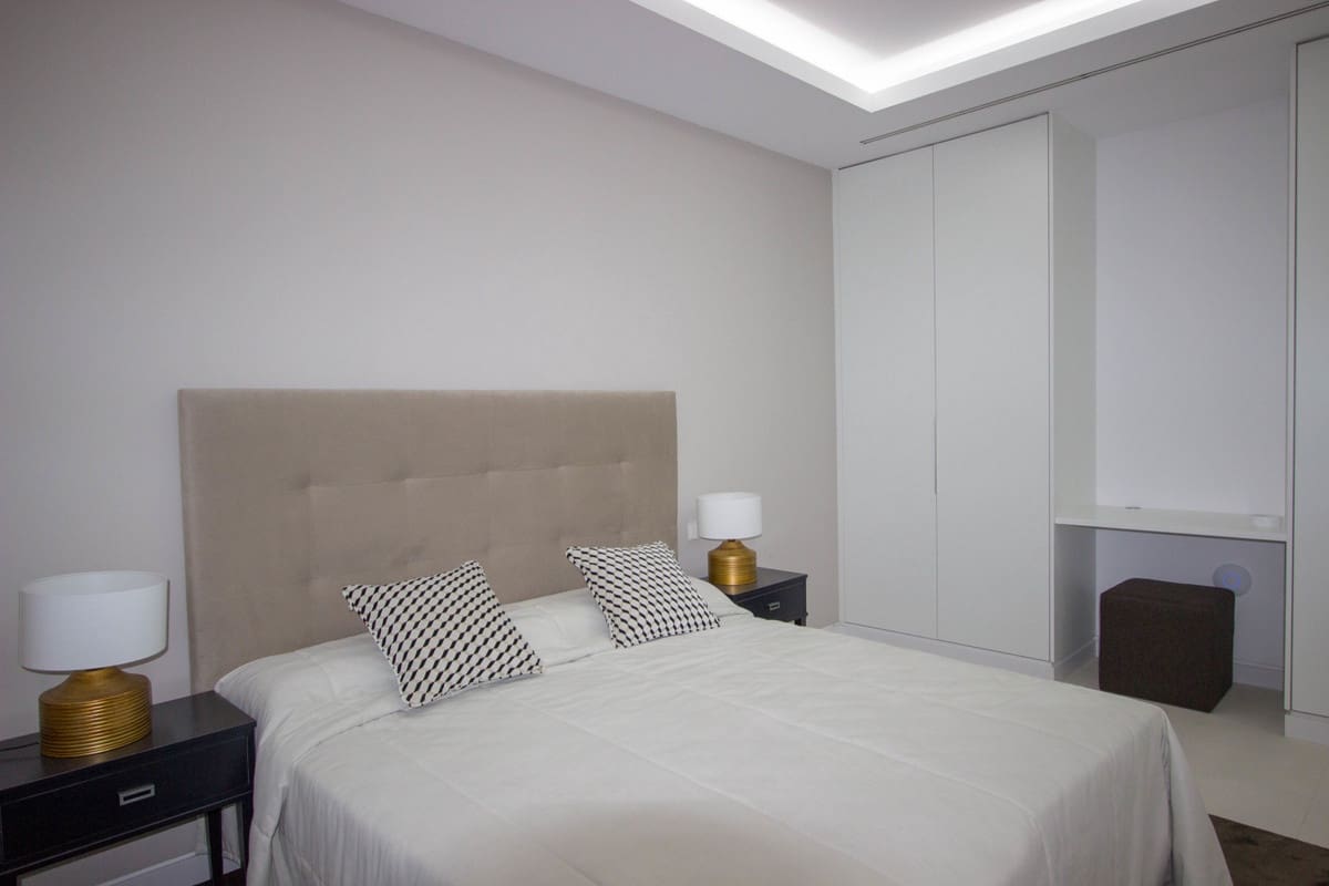 5 chambre Villa/Maison à vendre à Puerto Banus avec piscine garage - 2 950 000 € (Ref: 7050404)