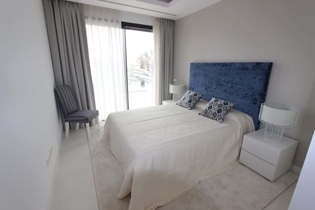 5 chambre Villa/Maison à vendre à Puerto Banus, Marbella avec piscine garage - 2 950 000 € (Ref: 7050404)