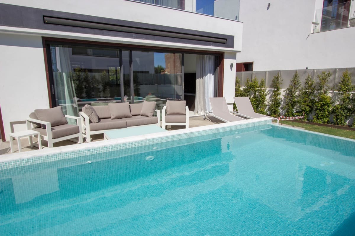 5 soveværelse Villa til salg i Puerto Banus med swimmingpool garage - € 2.950.000 (Ref: 7050404)