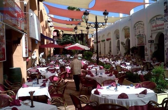 Entreprise à vendre à Calahonda, Mijas - 250 000 € (Ref: 7573058)