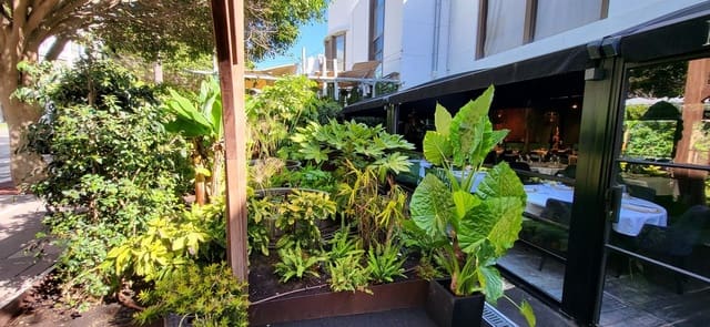 Restaurang/Bar till salu i Puerto Banus, Marbella med garage - 950 000 € (Ref: 7693280)